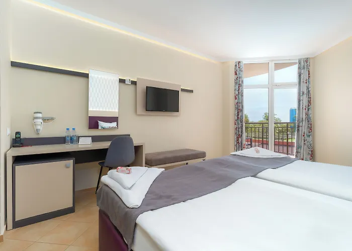 Отель Mpm Astoria 4*