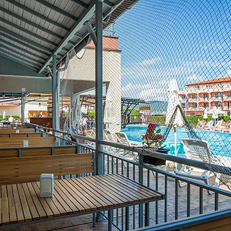 Mpm Astoria Napospart