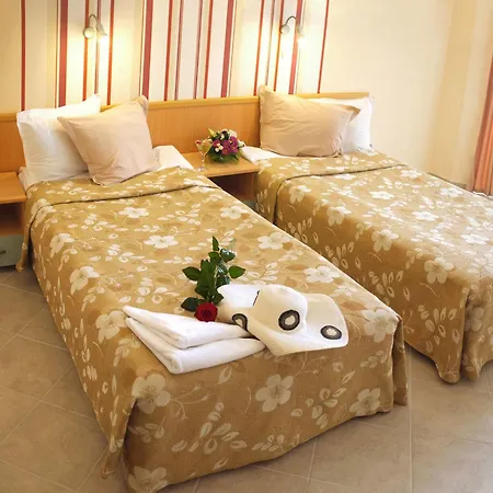 Mpm Astoria 4* Napospart