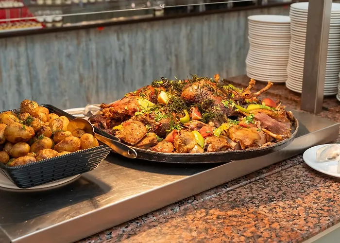 Mpm Astoria מלון