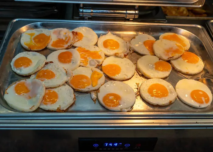 מלון Mpm Astoria 4*