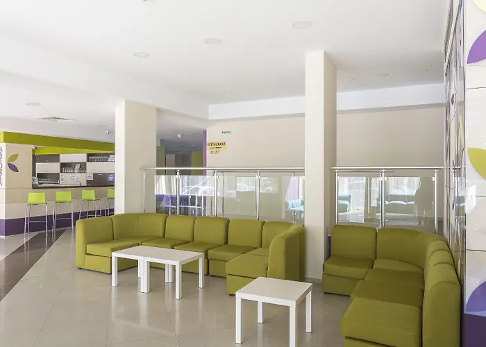 Mpm Astoria 4* סאני ביץ'